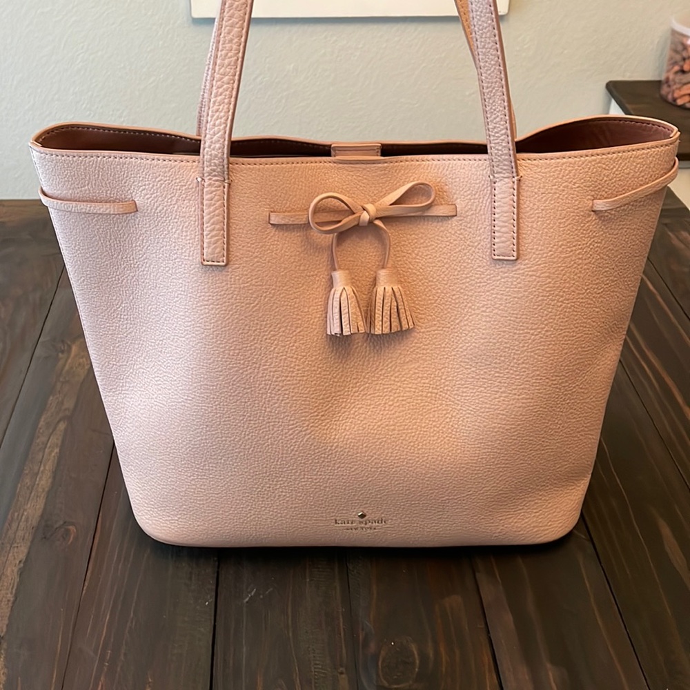 Beautiful Pale Pink Kate Spade New York handbag